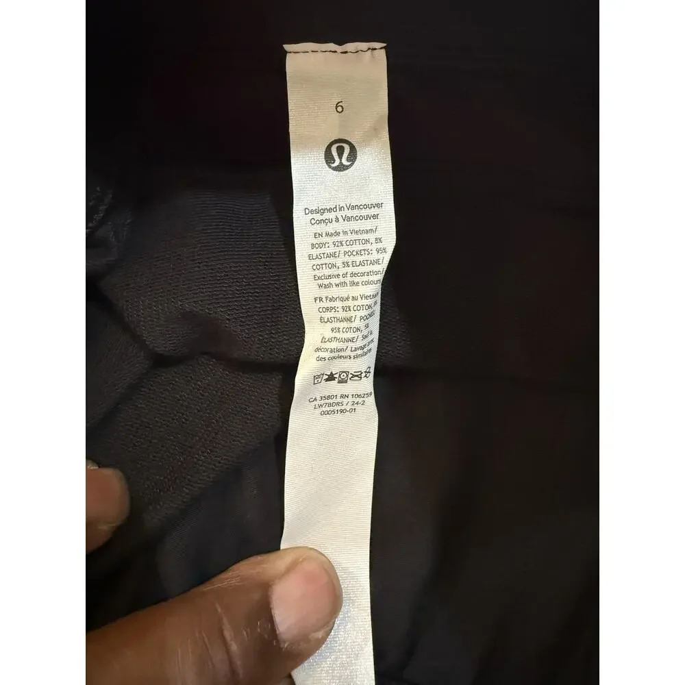 New With Tags Women Lululemon Inner Glow High Rise Short 3